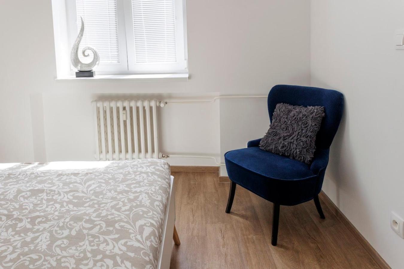 Diamond Residence In Old Town With Free Parking Братислава Экстерьер фото